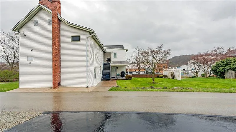 Greensburg Apartment: 1700 Washington Street