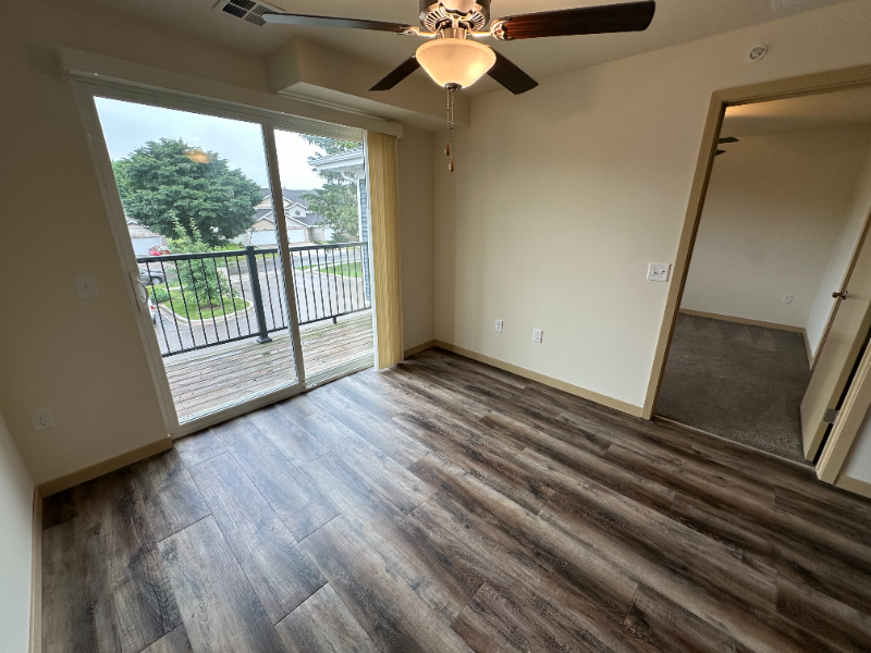 Sun Prairie Apartment: 1174 Stonewood Crossing