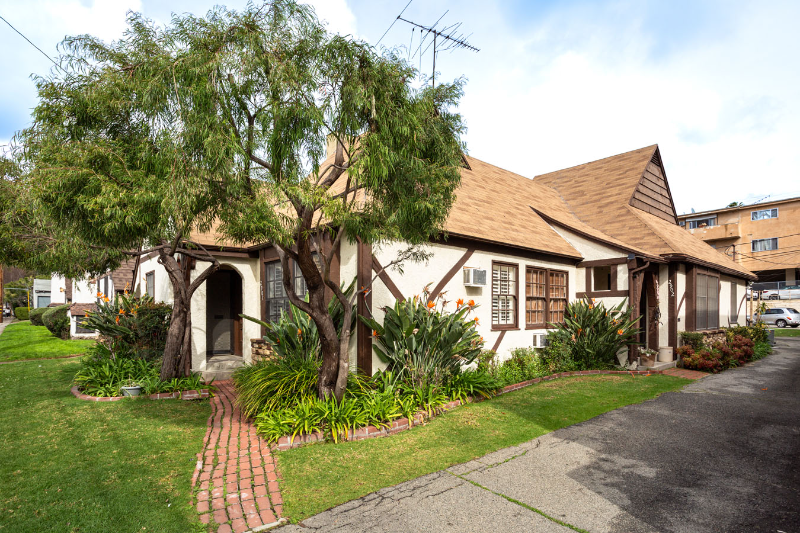 Los Angeles Townhome: 2900 Griffith Park Blvd