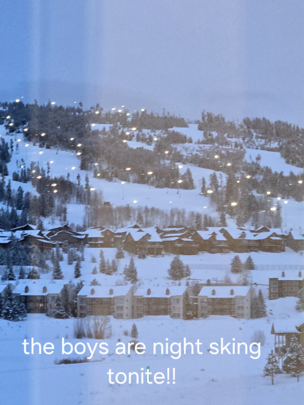 Granby House: 124 Fairway Ln