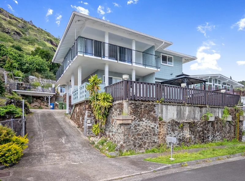 Honolulu House: 1610 Ala Lani St #B, Honolulu, HI 96819