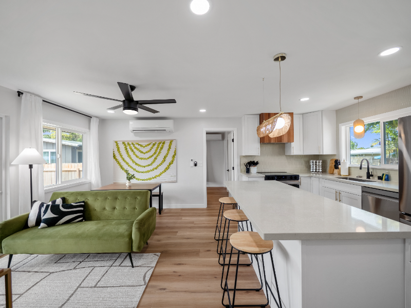 Kailua House: 338 Kalama St #D Kailua, HI 96734