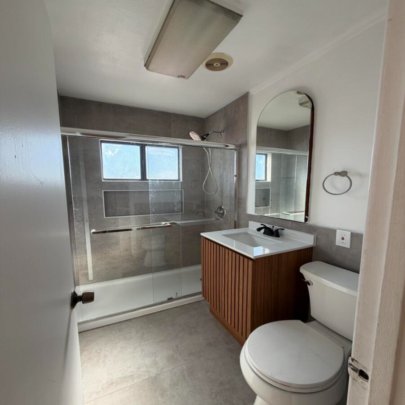 San Diego House: 3635 Nassau Dr