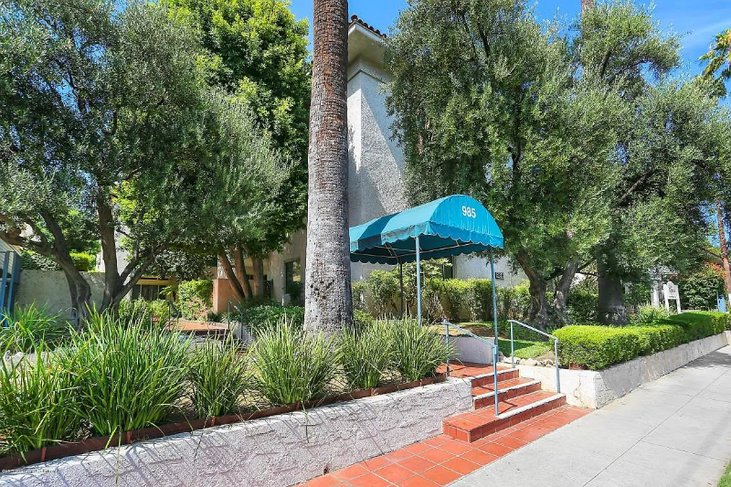 Pasadena Condo: 985 E California Blvd