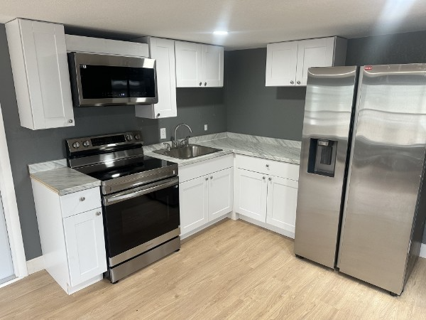 Seffner House: 11416 US-92