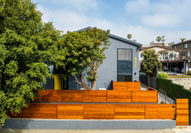 Los Angeles Apartment: 611 N Occidental Blvd