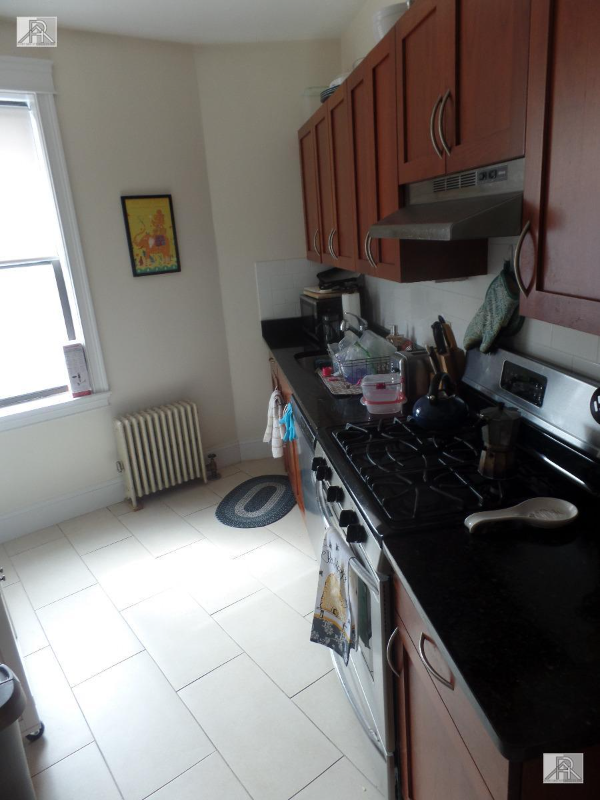 Allston Apartment: 1340 Commonwealth ave