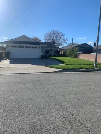 El Monte House: 12610 MARYVINE ST