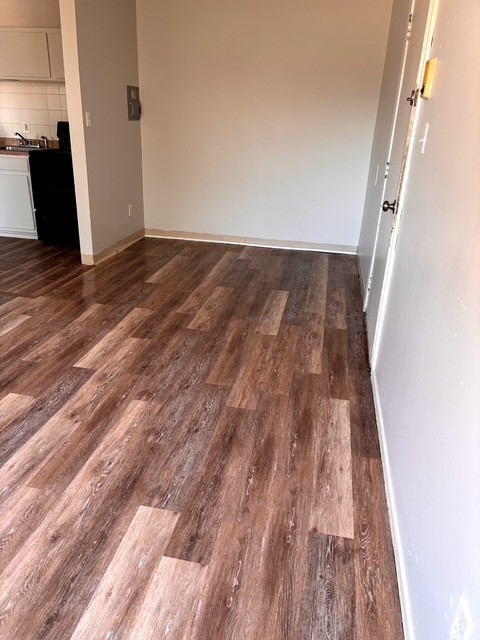 Cleveland Apartment: 7919 Lake Ave