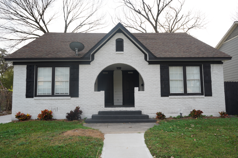 Houston Multiplex: 2516 isabella