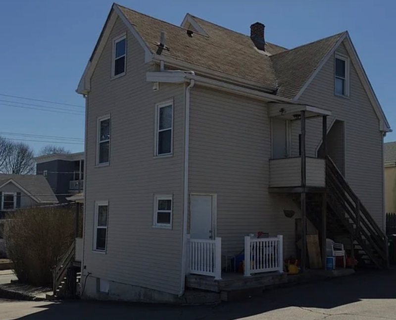 Woonsocket Apartment: 608 Wood ave