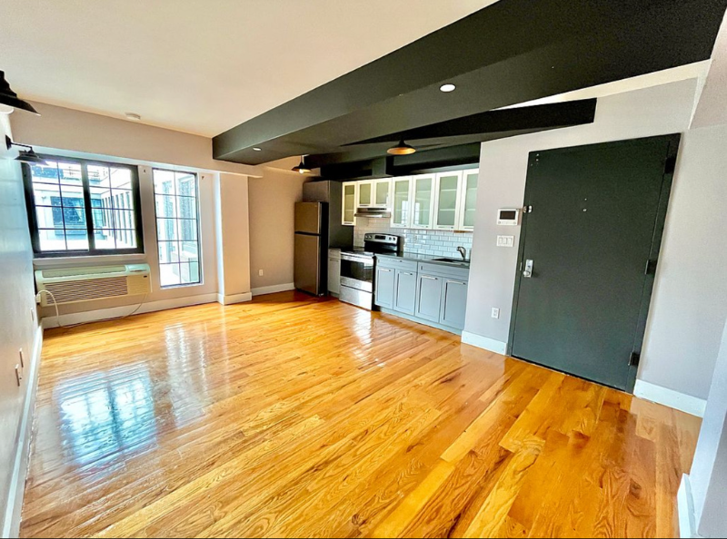 Brooklyn Apartment: 186 Lenox Road