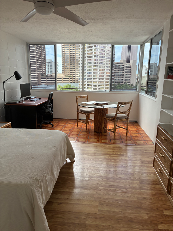 Honolulu Condo: 425 Ena Rd