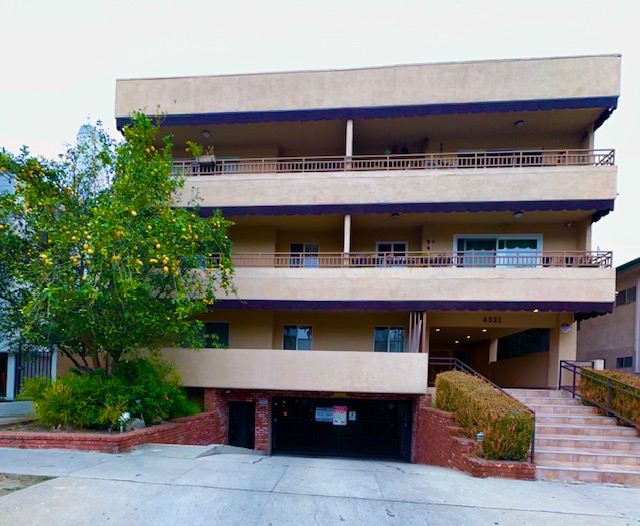 Sherman Oaks Condo: 4521 Colbath Ave