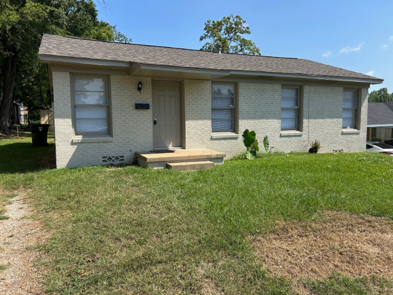 Tyler House: 1118 Woodley Dr.