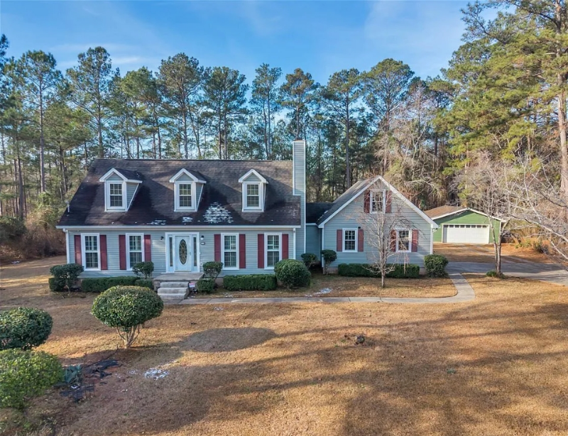 Macon House: 1570 Johnson rd