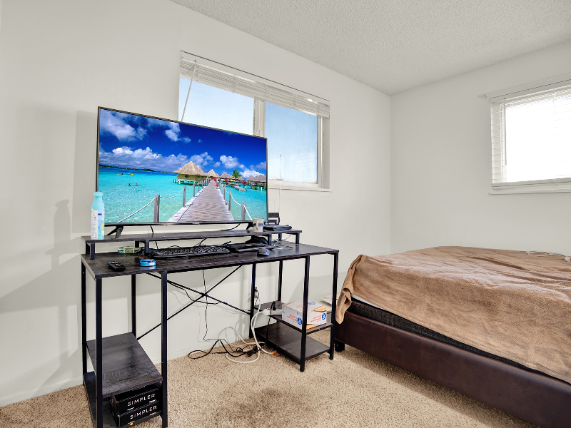 Broomfield House: 13005 Lowell Ct