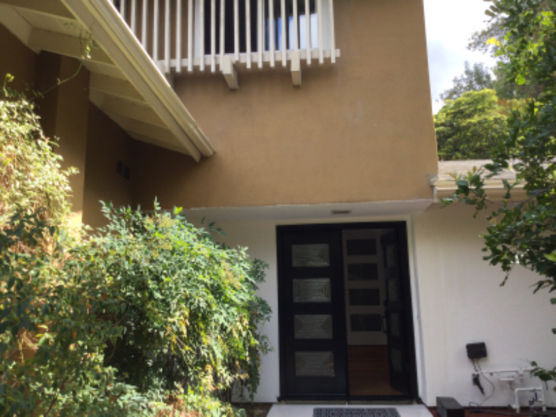 Woodland Hills Multiplex: 22798 Avenue San Luis