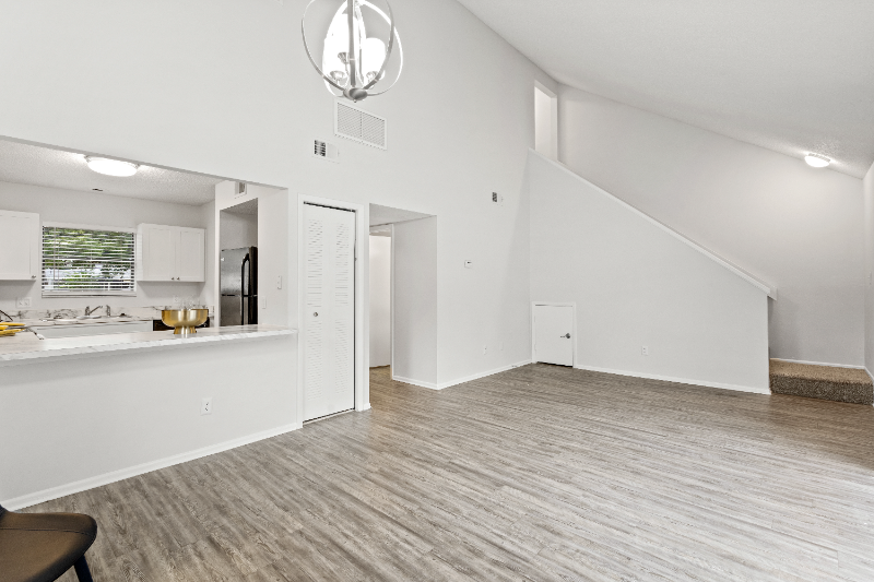 Tampa Townhome: 2560 W Bird St