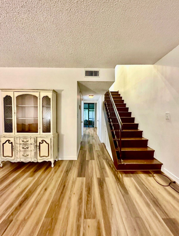 Deerfield Beach Townhome: 747 SE 1st Way