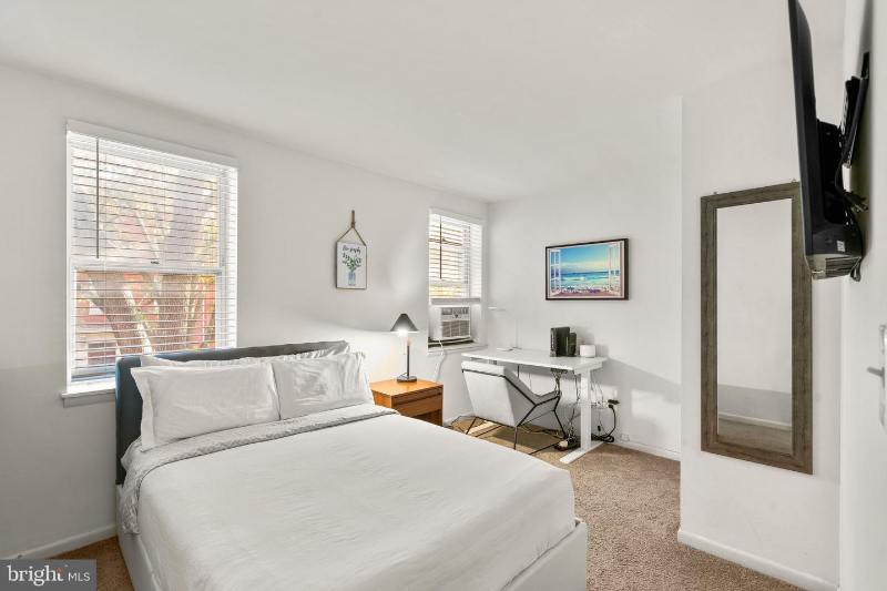 Baltimore Townhome: 628 S Paca St