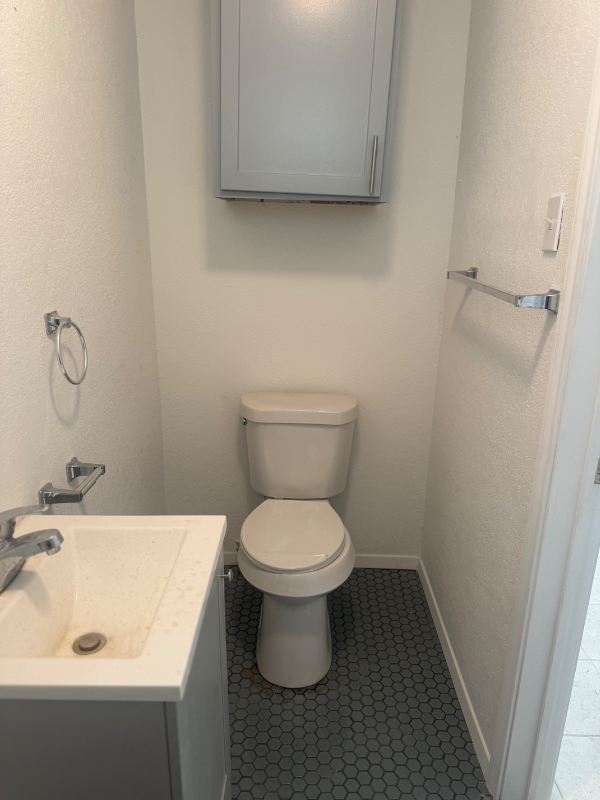 San Antonio Multiplex: 1216 Gardinia