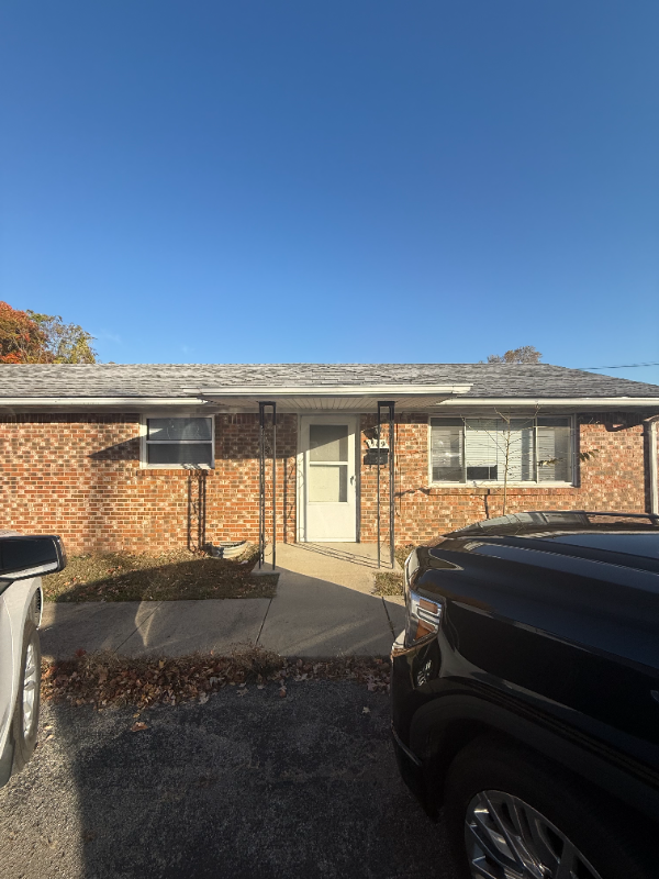 Fortville Townhome: 501 E Staat St.