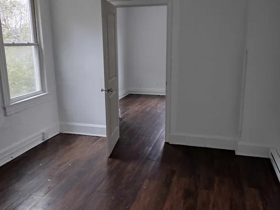 Cumberland Apartment: 4 Altamont Terrace