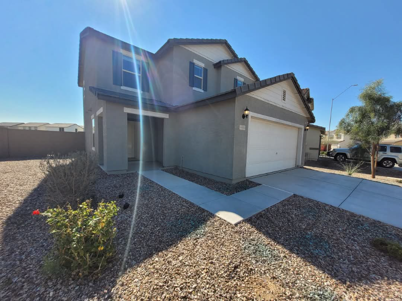 Maricopa House: 40631 W Christopher Dr