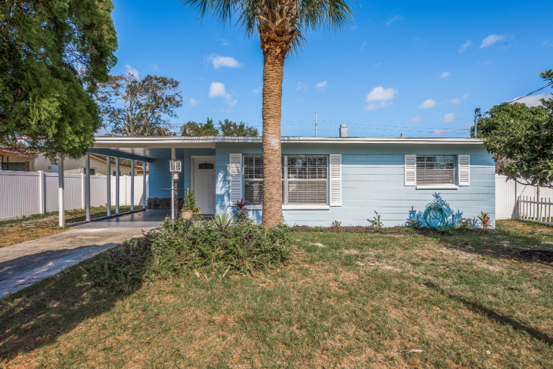 Tampa House: 2326 E 112th