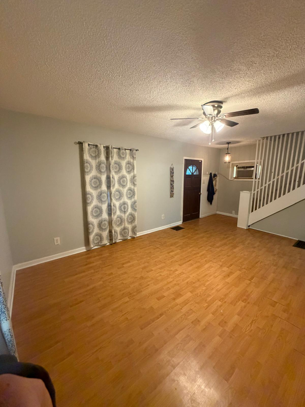 indianapolis House: 3037 Meredith Ave