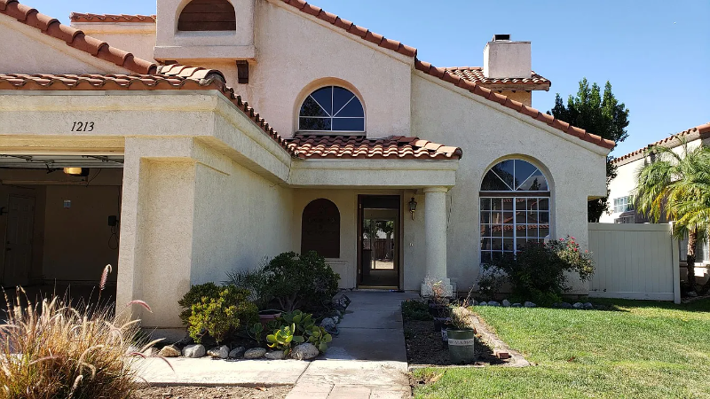 Redlands House: 1213 Jasmine St