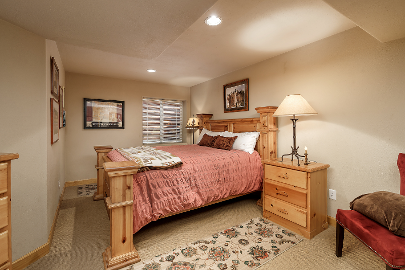 Billings House: 3322 Stony Ridge Rd