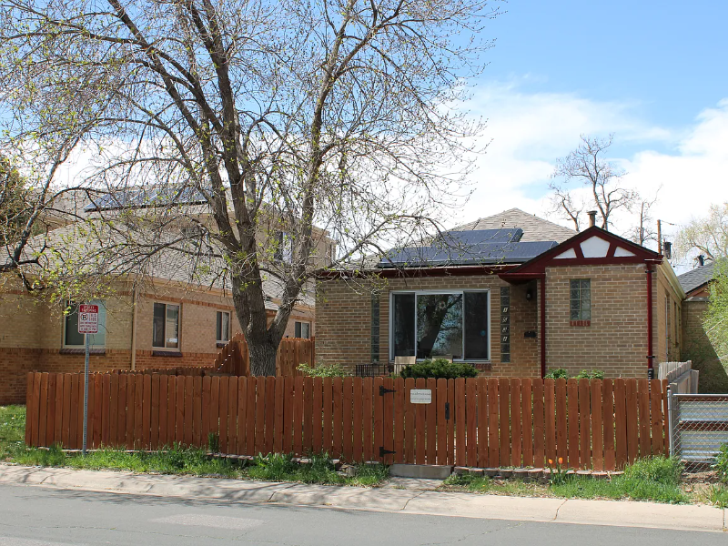 Denver House: 1531 Willow st