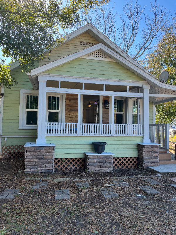 St Petersburg House: 3534 Haines rd n