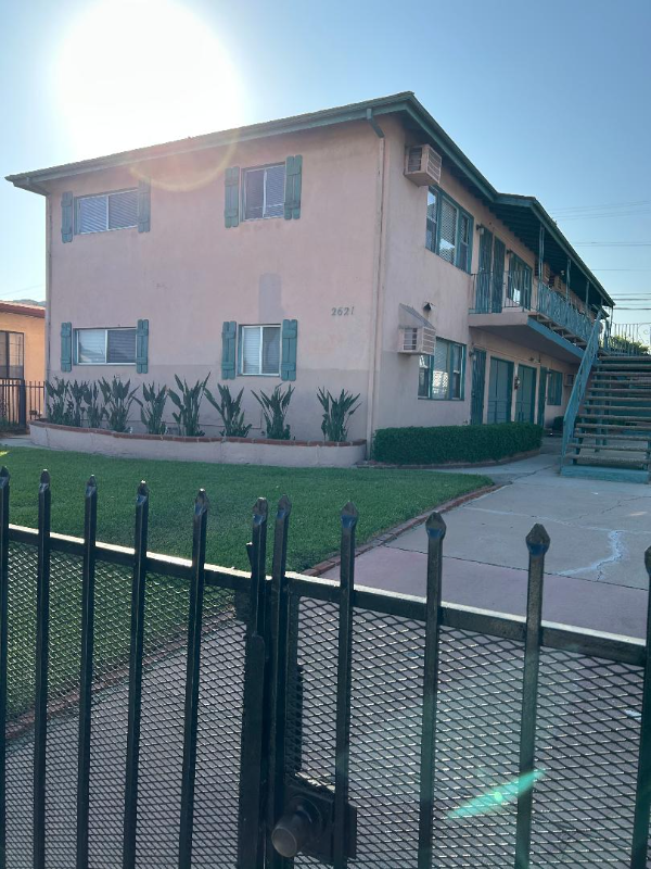 Alhambra Apartment: 2621 W Ramona RD