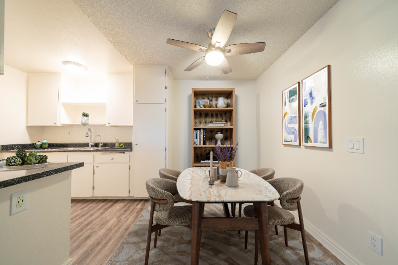 El Cajon Apartment: 570 S. Lincoln Ave