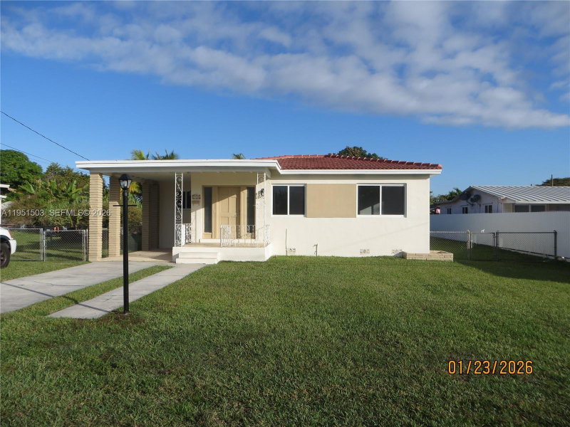 Miami House: 7435 SW 22nd St