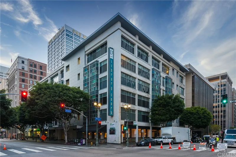 Los Angeles Condo: 630 W 6th St