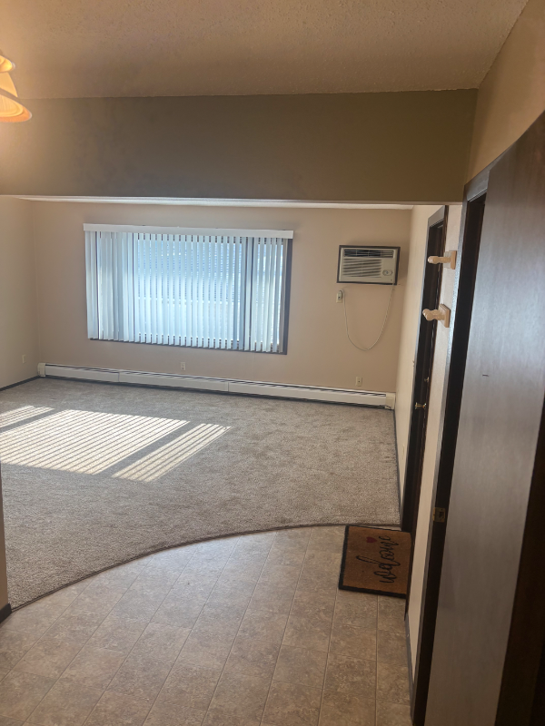 Thief River Falls Apartment: 1238 Edgewood Dr