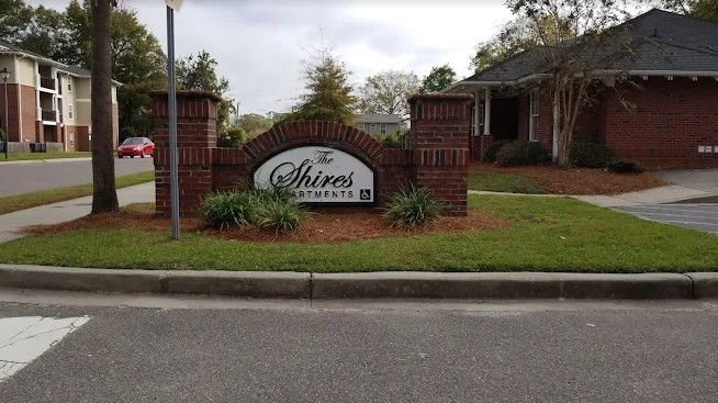 Charleston Apartment: 1020 Little John Drive