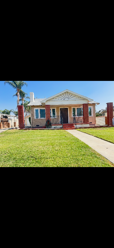 Colton House: 1270 N 8th St
