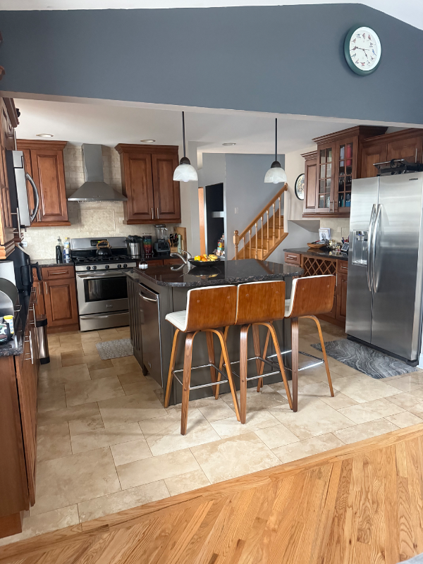 Carol Stream House: 725 Buffalo Circle