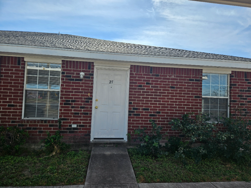 Mission Apartment: 2508 E Business Highway 83