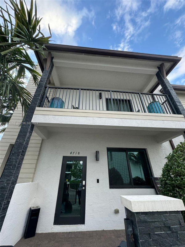 Doral House: 4718 NW 84th Ave