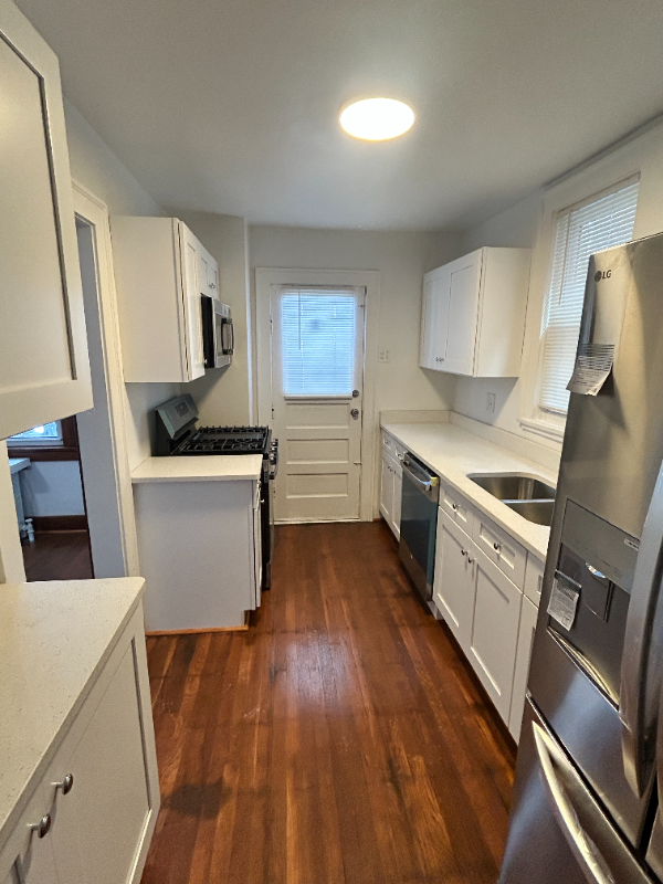 Pittsburgh House: 323 Onyx St