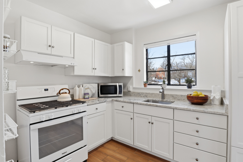 Alexandria Condo: 3115 Martha Custis Dr