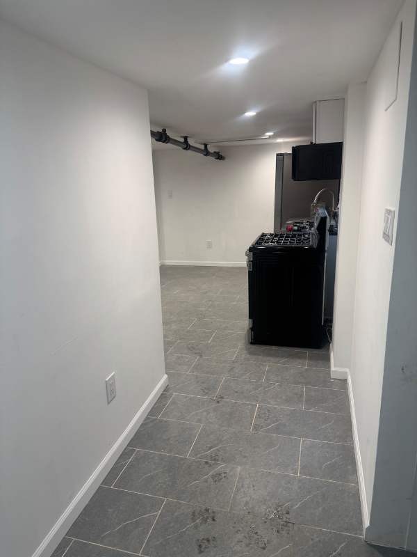 White Plains Other: 9 Lawrence Ave