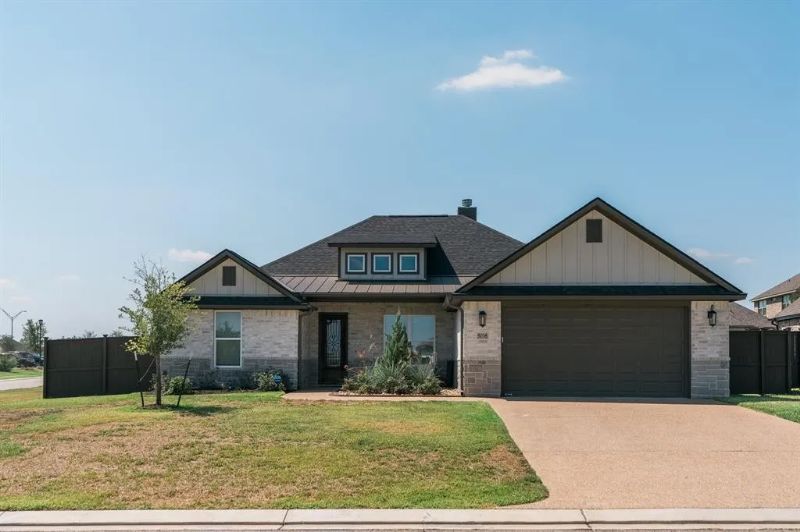 BRYAN House: 5038 Greenstone Way