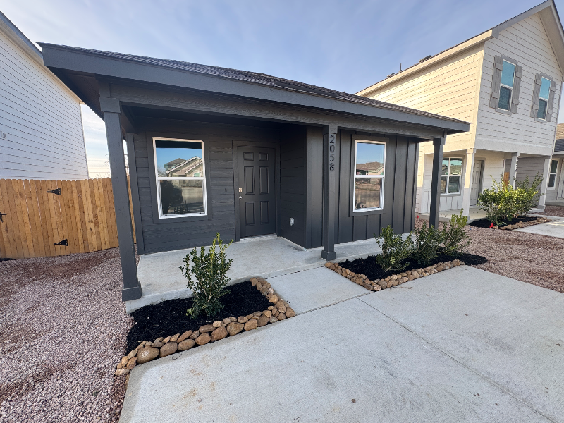 San Antonio House: 2058 Zephyr Lilly